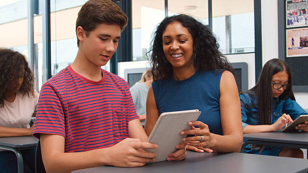 Students learning together